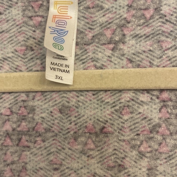 Lularoe 3X top‎ - Picture 4 of 6